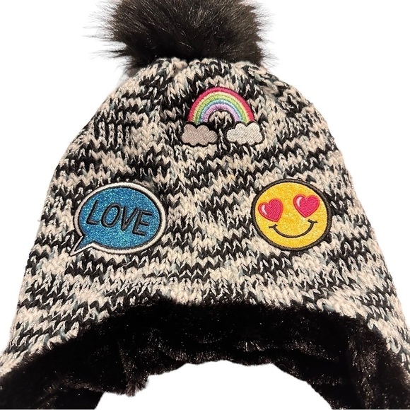 Chunky Knit Emoji Tassled Beanie Black & White Girls OS Hat - Picture 2 of 9